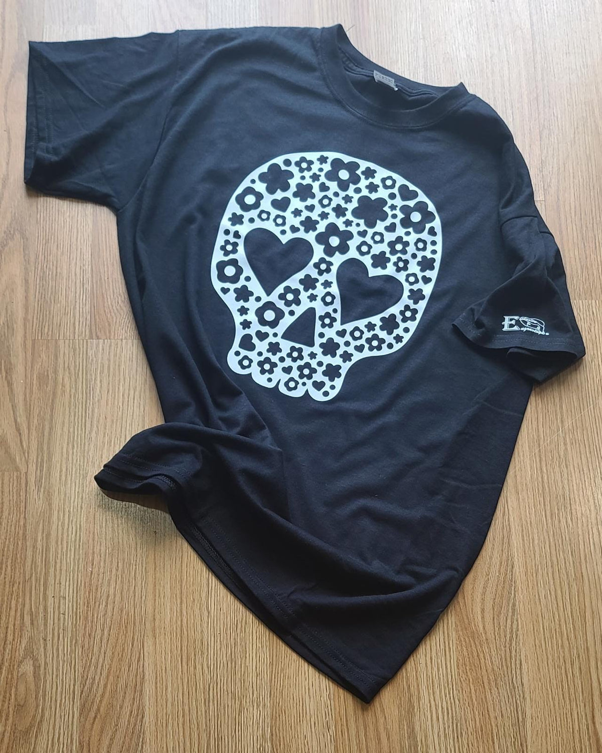 Heart and Flower Skull T-shirt